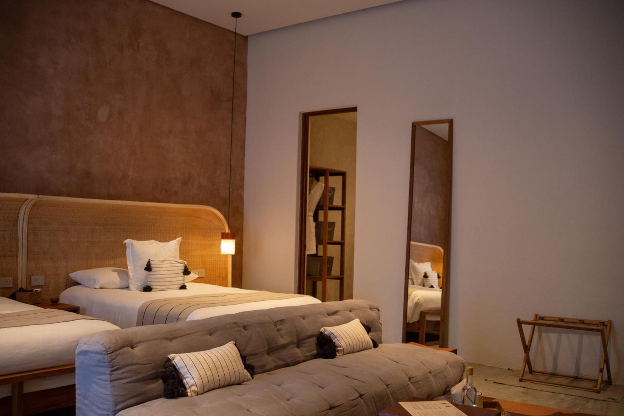 Suite Two Queen Beds