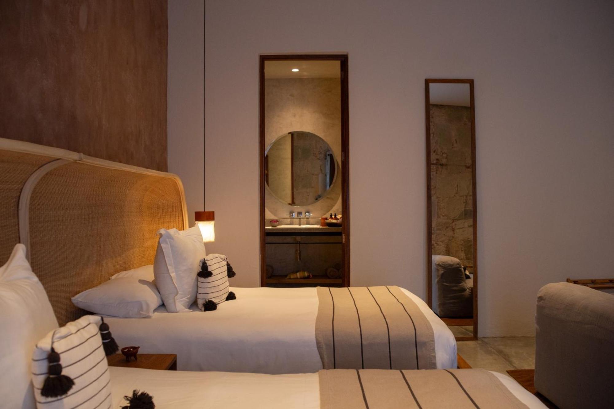 Suite Two Queen Beds
