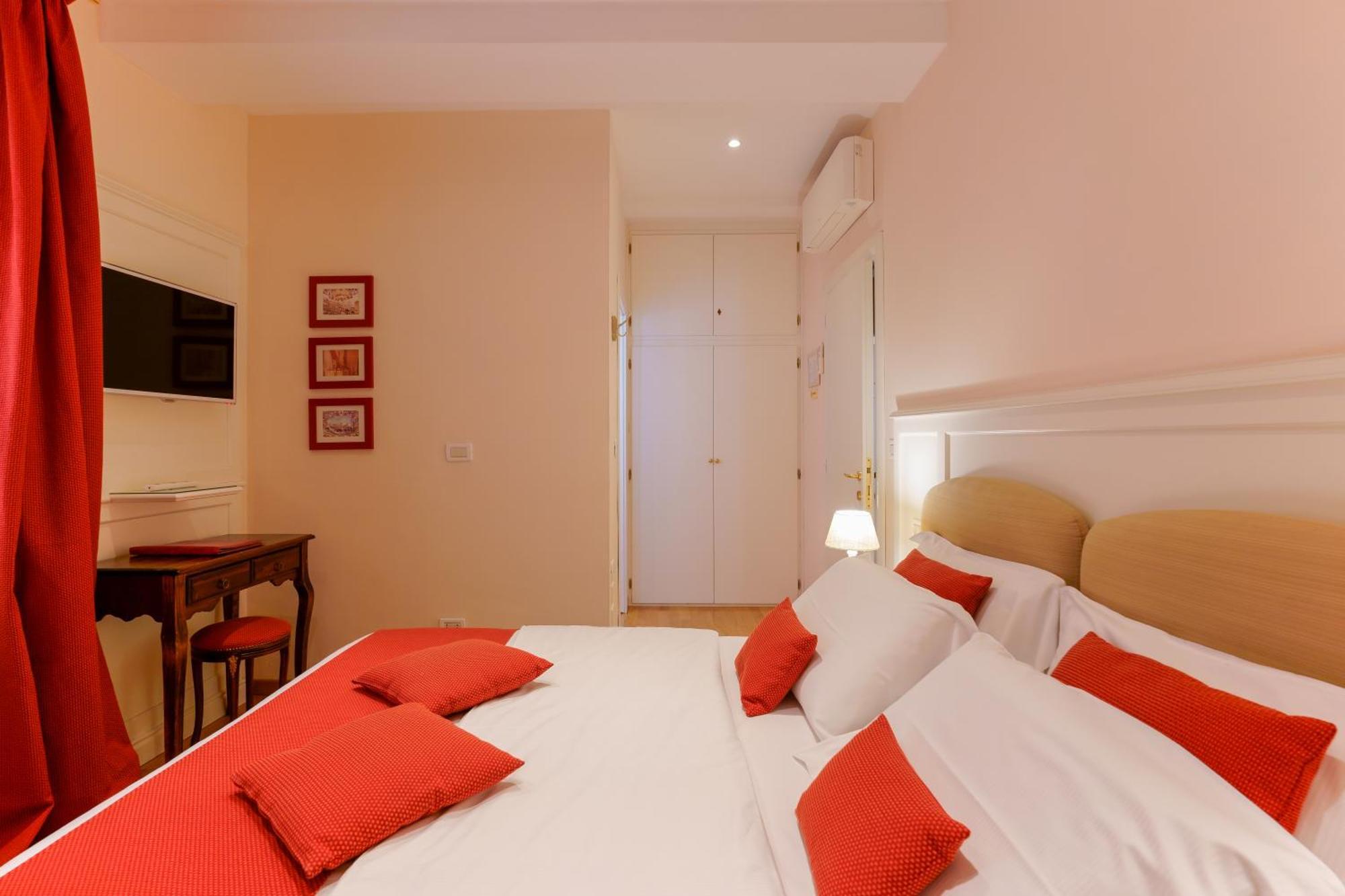 Standard Double or Twin Room,1544533105:JPEG
