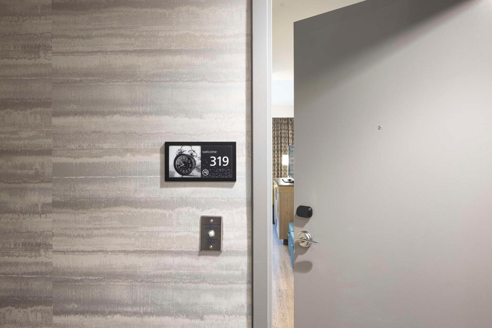 Habitación con cama extragrande - Adaptada para personas con discapacidad auditiva/no fumadores
