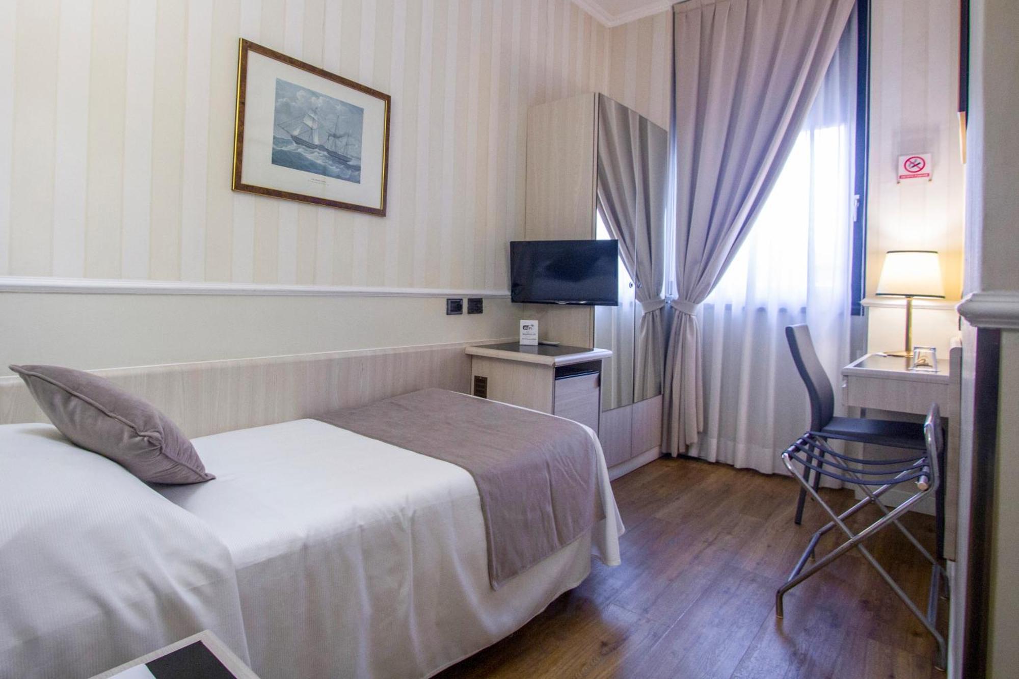 Single Room,1545864412:JPEG