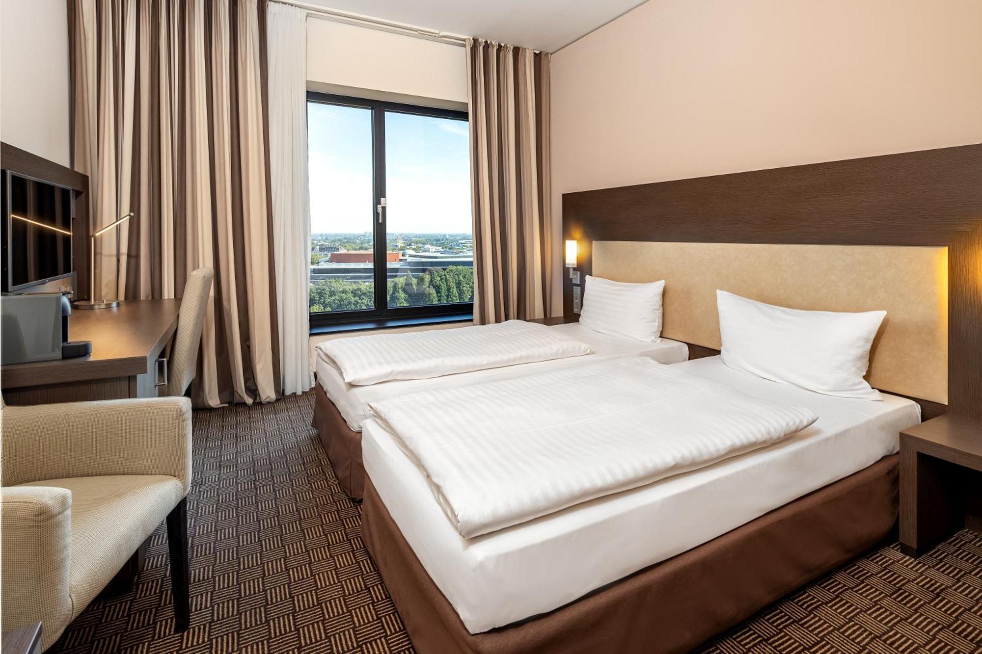 Plus Double Twin Room,1545081769:JPEG