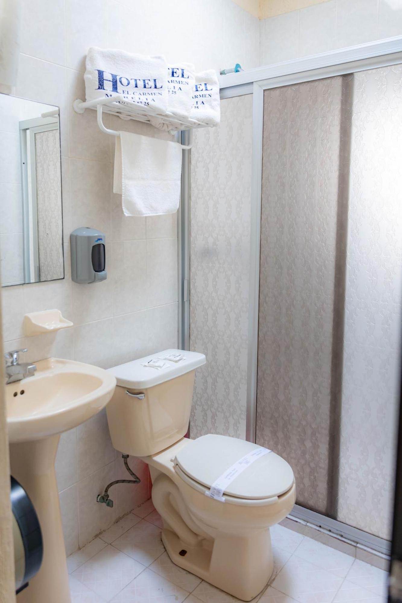 Twin Room,1545119986:JPEG
