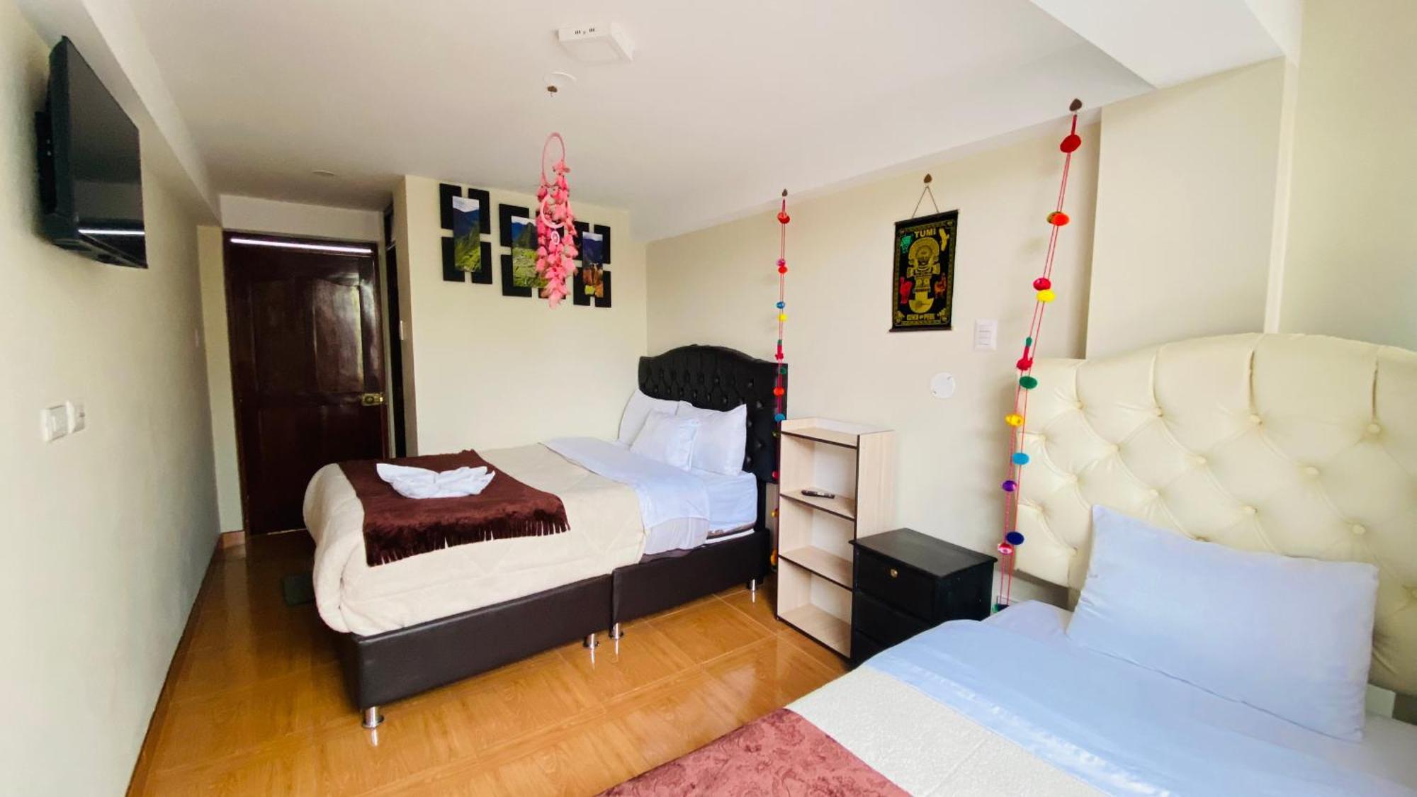 Quarto com Cama de Casal ou 2 de Solteiro