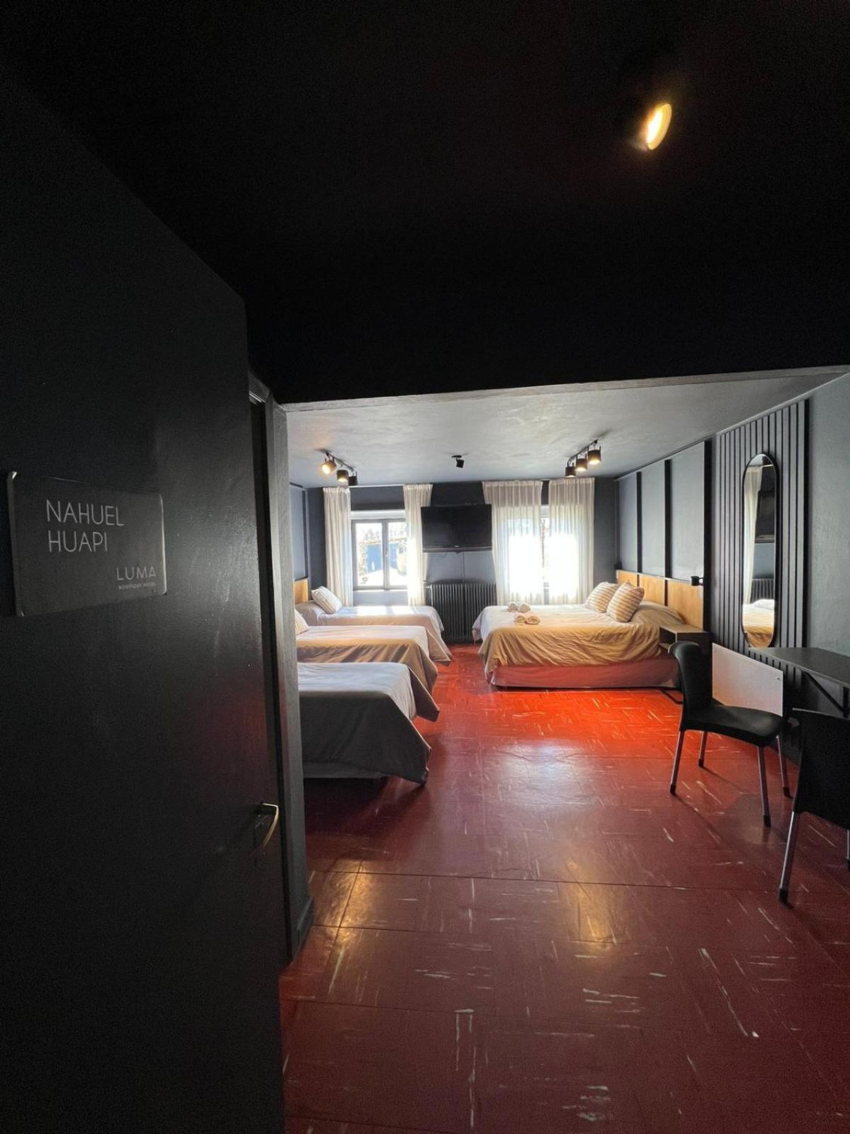 Family Room,1546596784:JPEG
