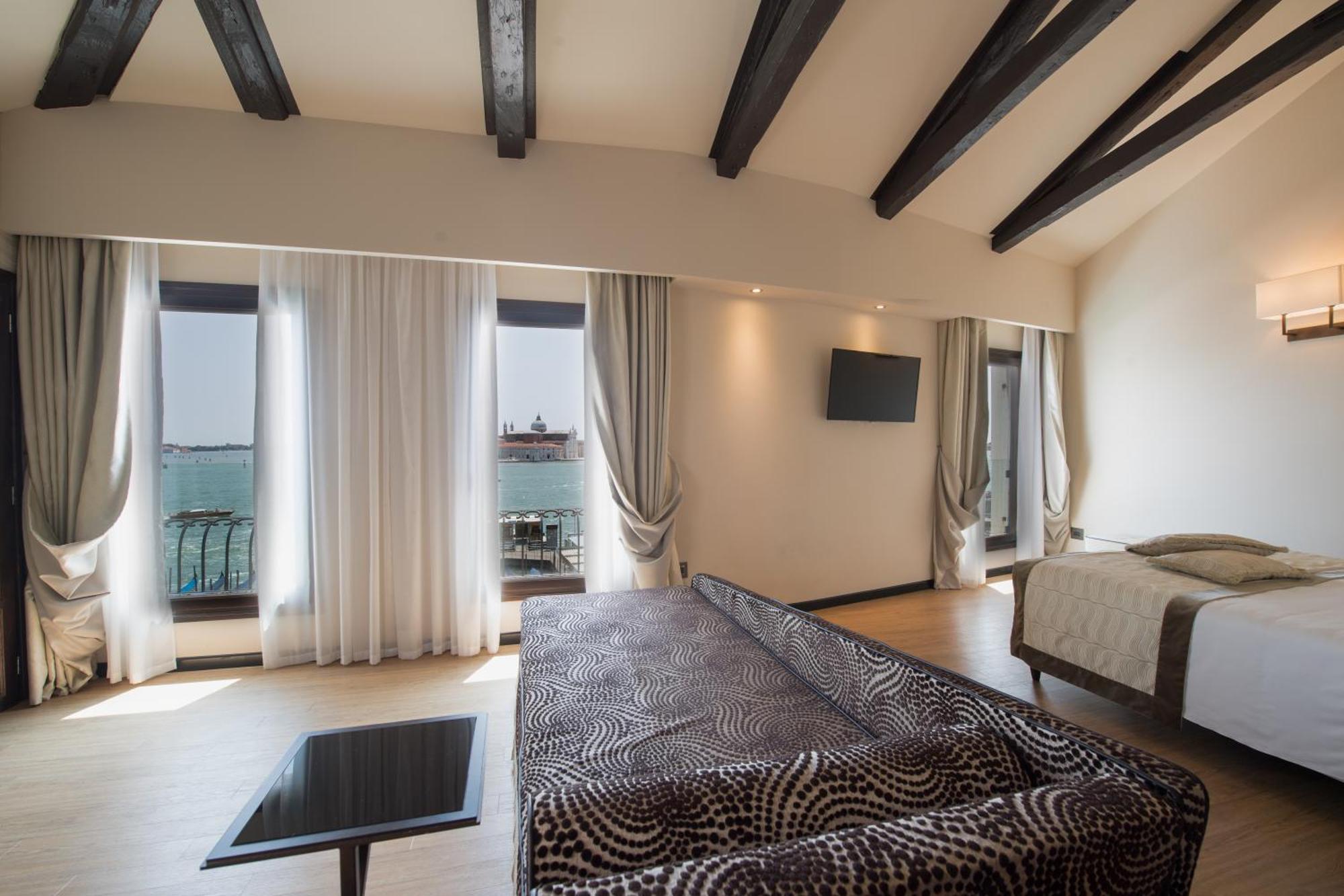 Junior Suite con Vista Laguna