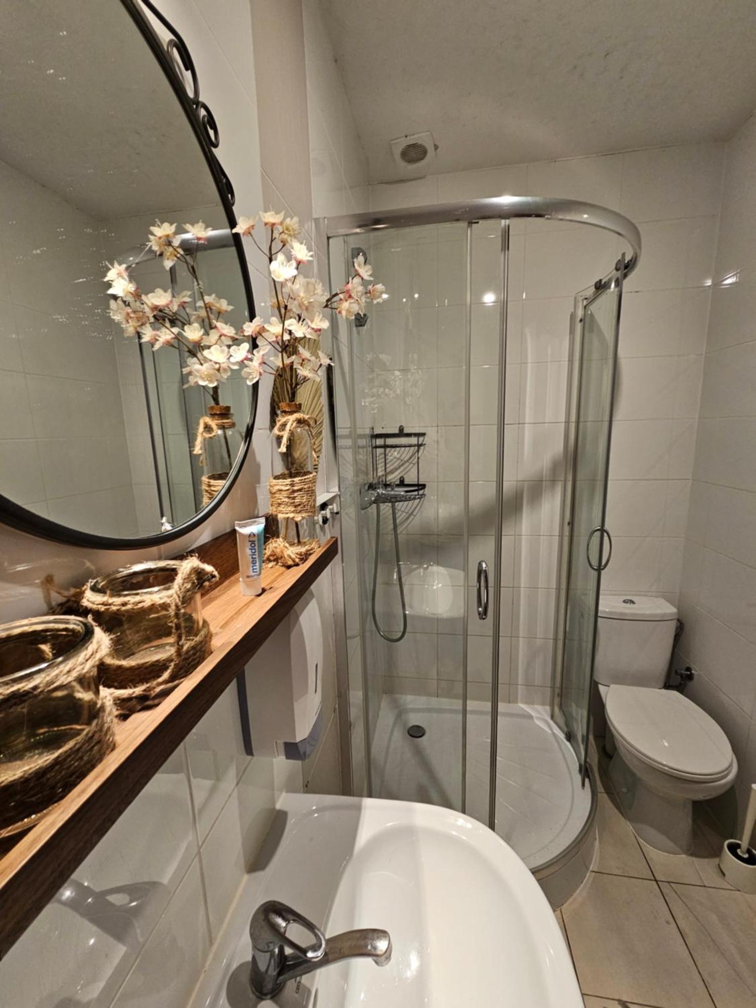 Small Single Room