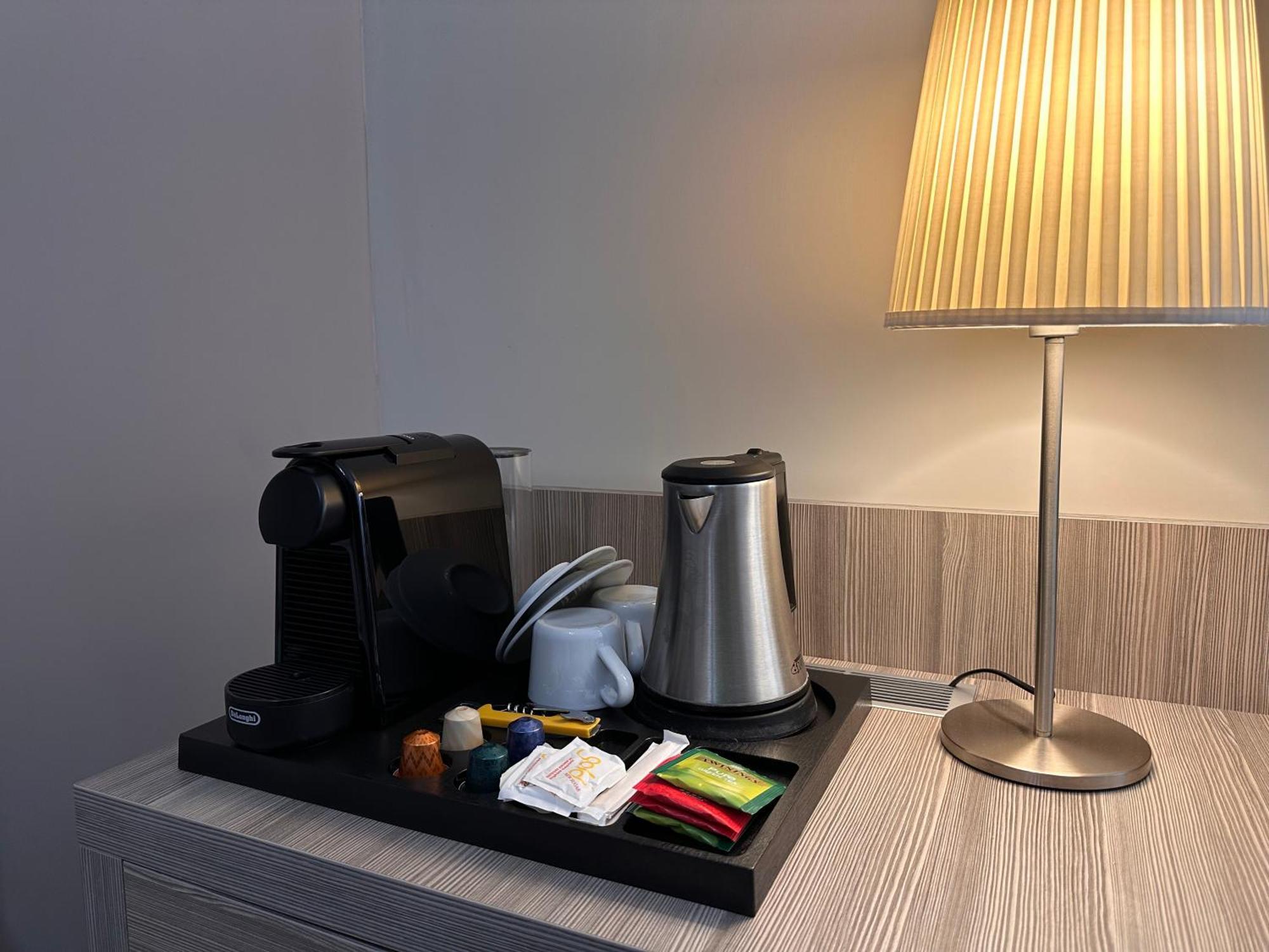 Deluxe Double or Twin Room,812474802:JPEG