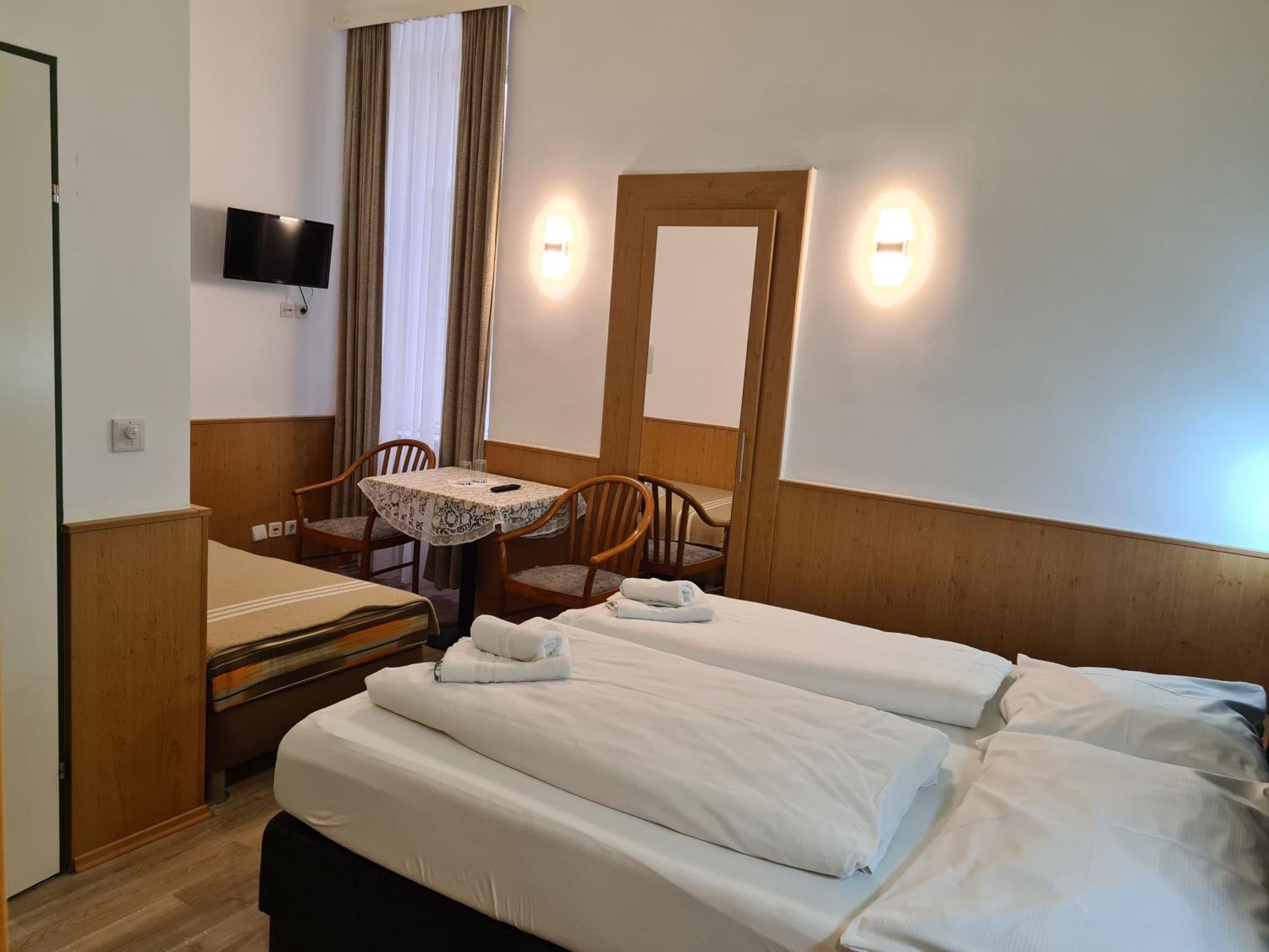 Triple Room,256204345:JPEG