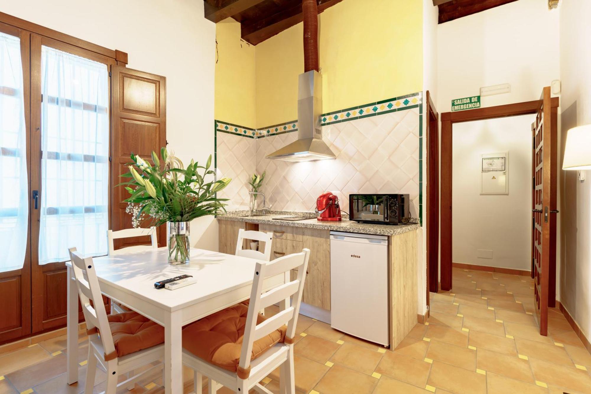 One-Bedroom Apartment,1548052138:JPEG