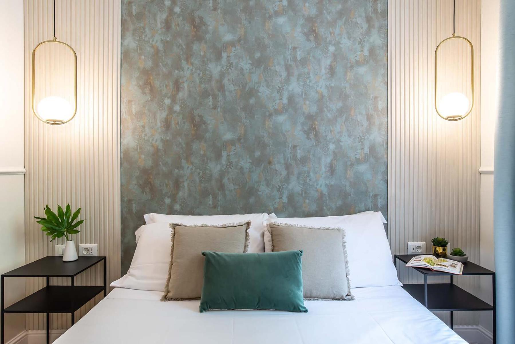 Double Room,1548160582:JPEG