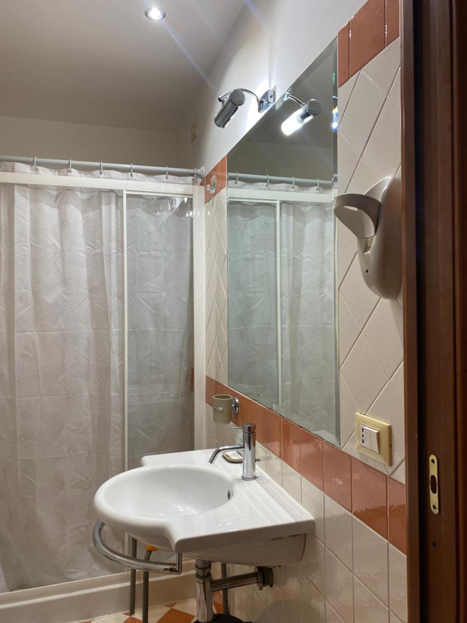 Double Room,1548878812:JPEG