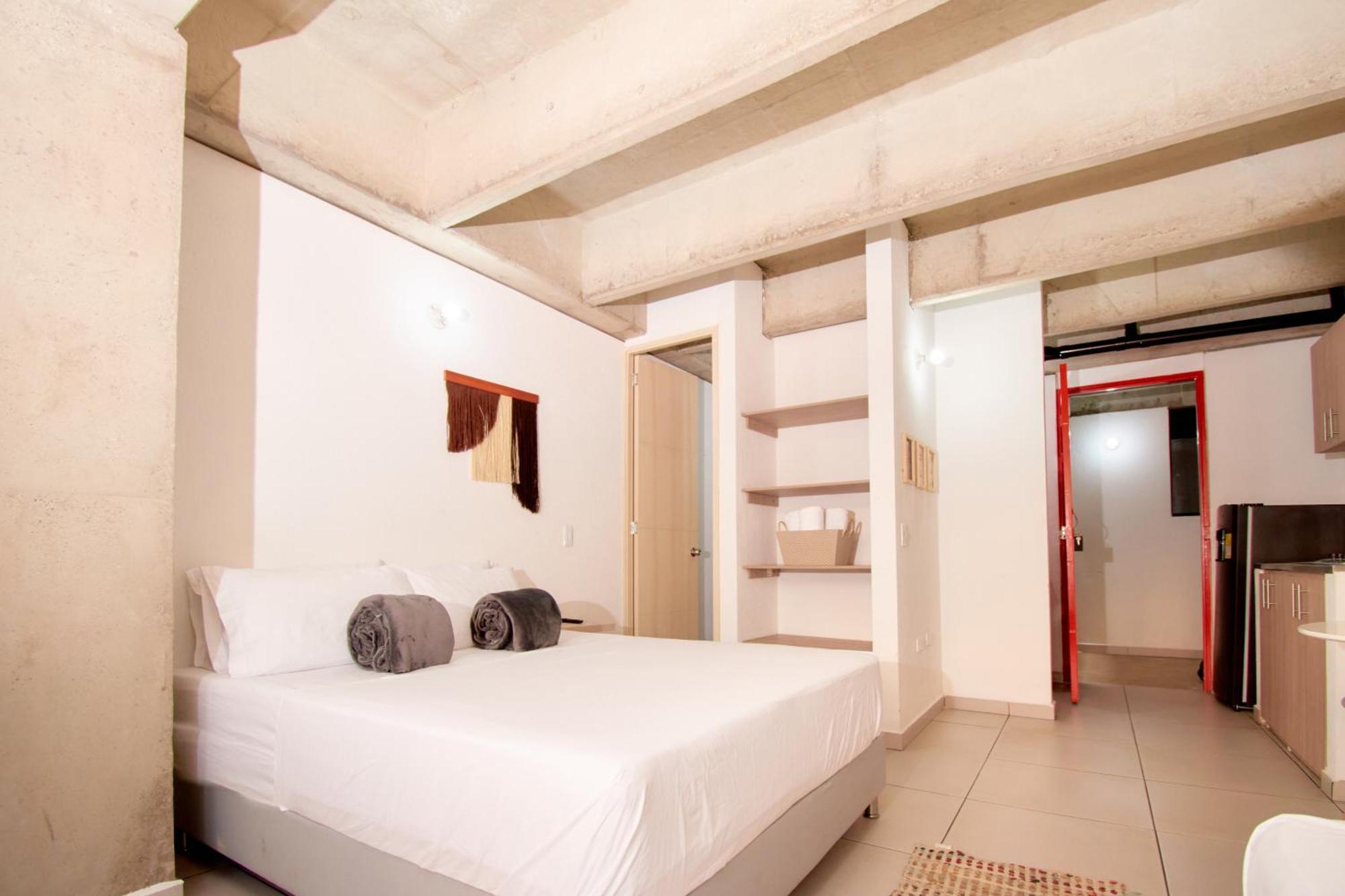 Standard Apartment,1549157434:JPEG