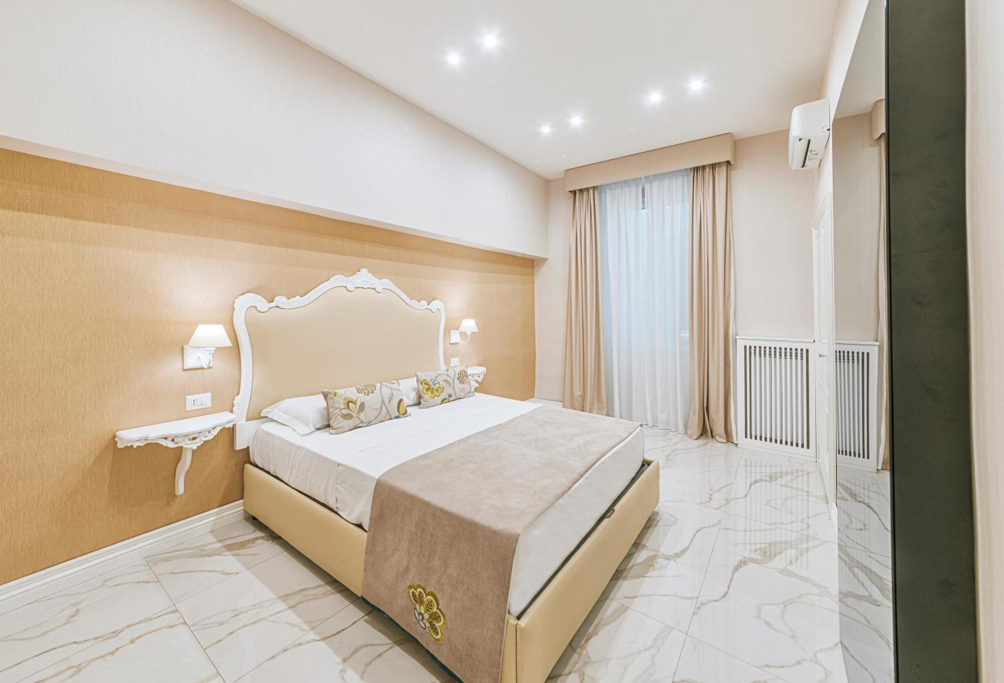 Deluxe Double Room Bath,1549425898:JPEG