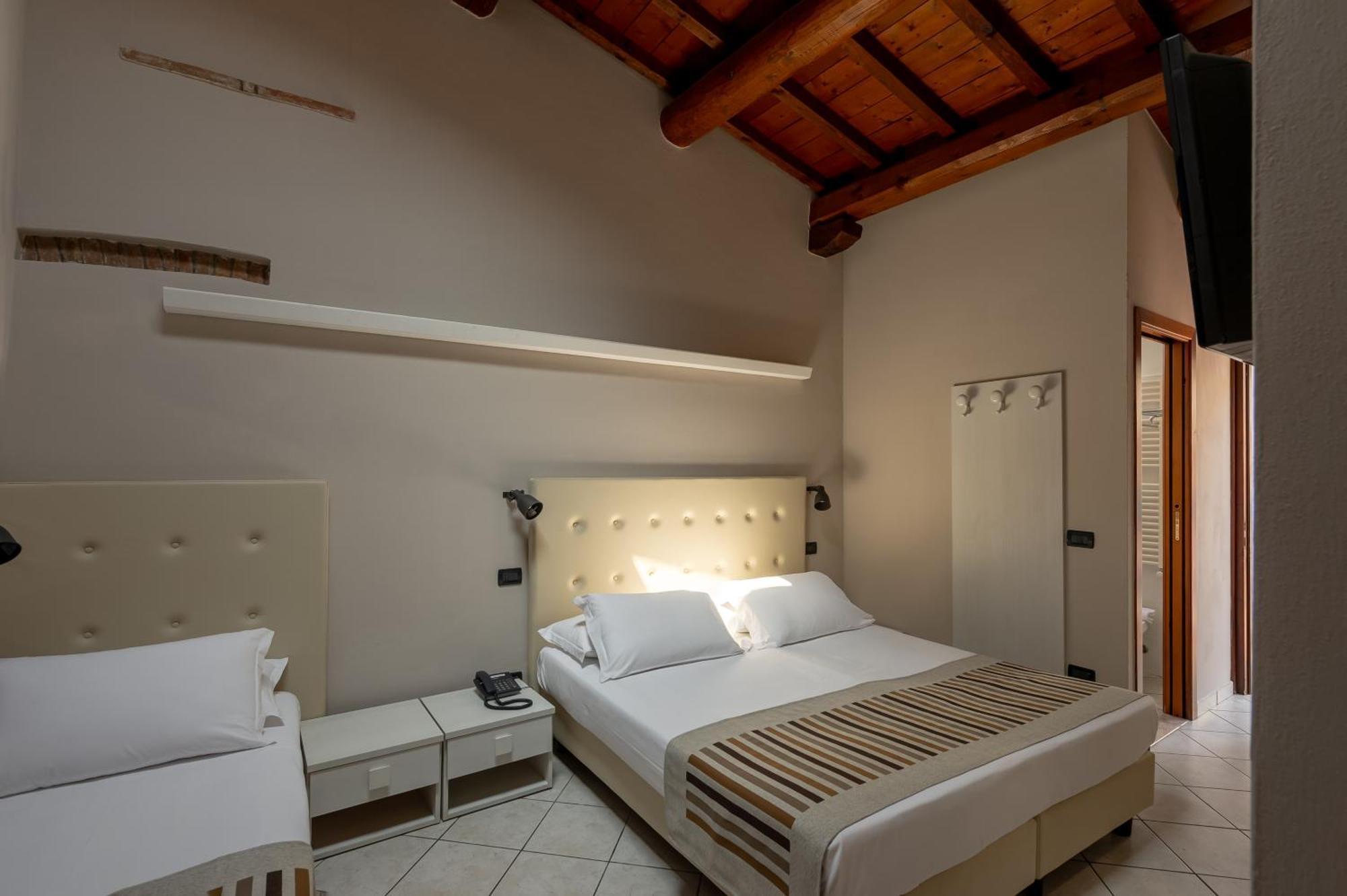 Quadruple Room,1549441915:JPEG