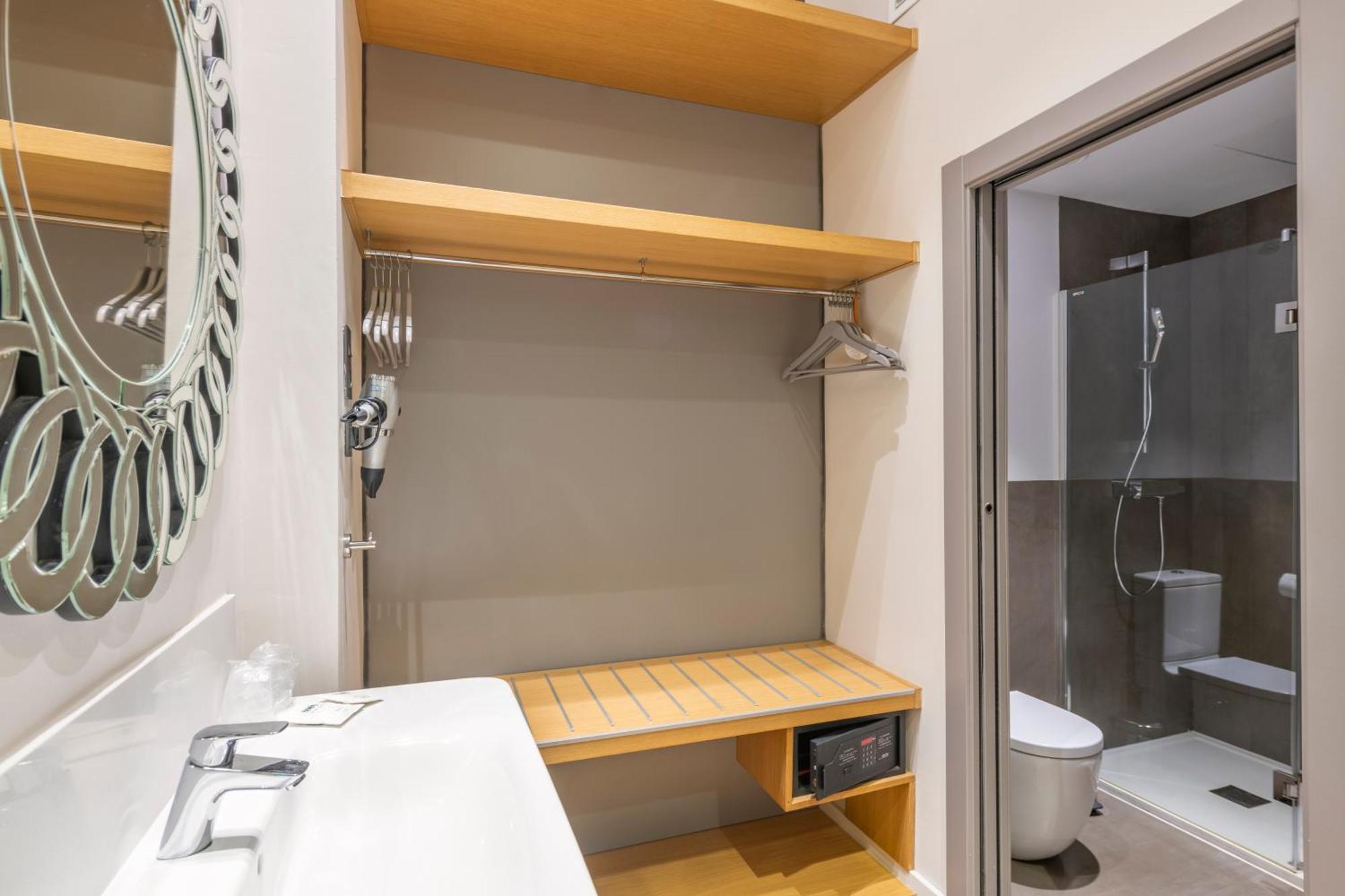 Basic Double Room