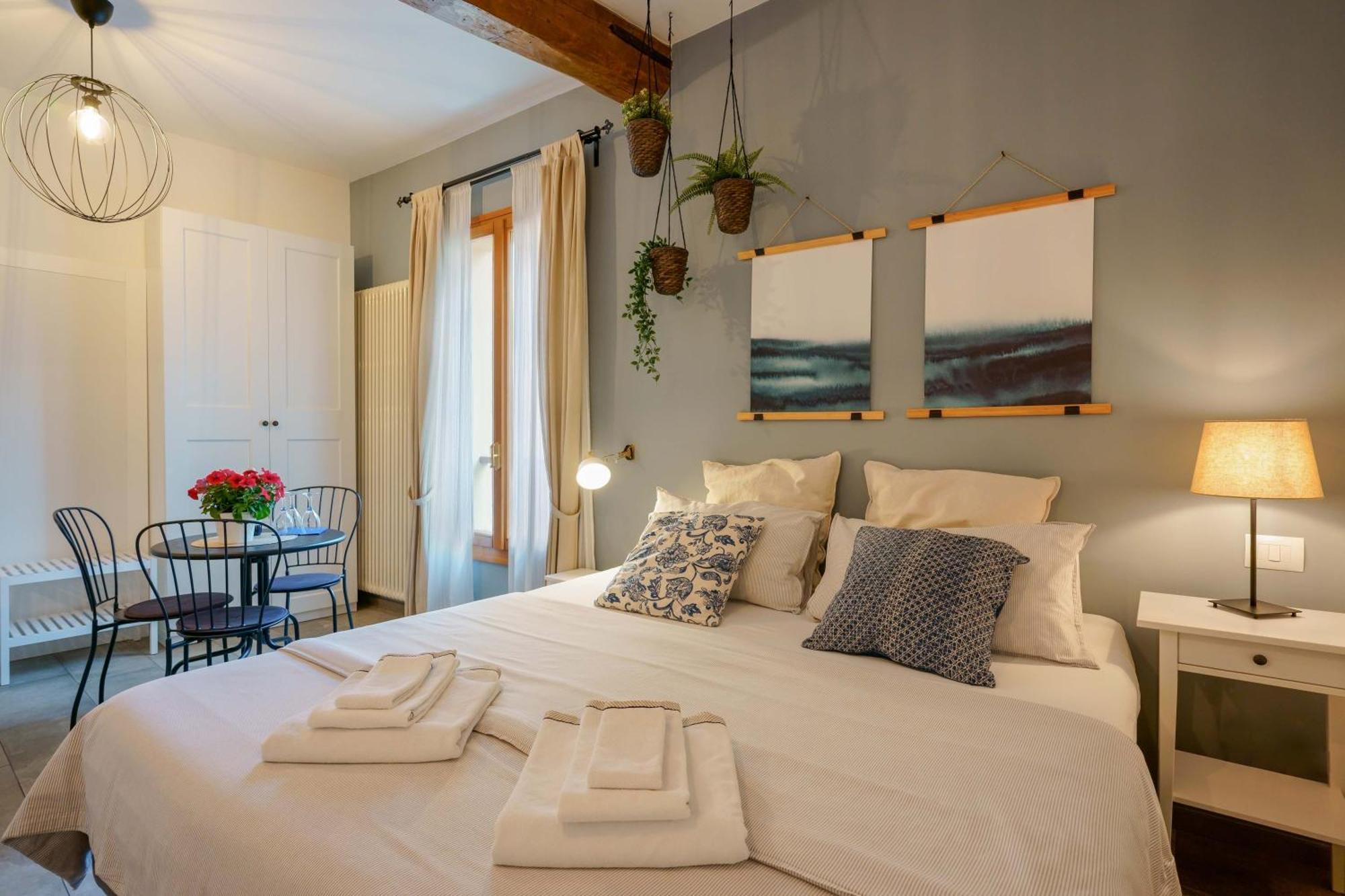 Triple Room Private Bathroom