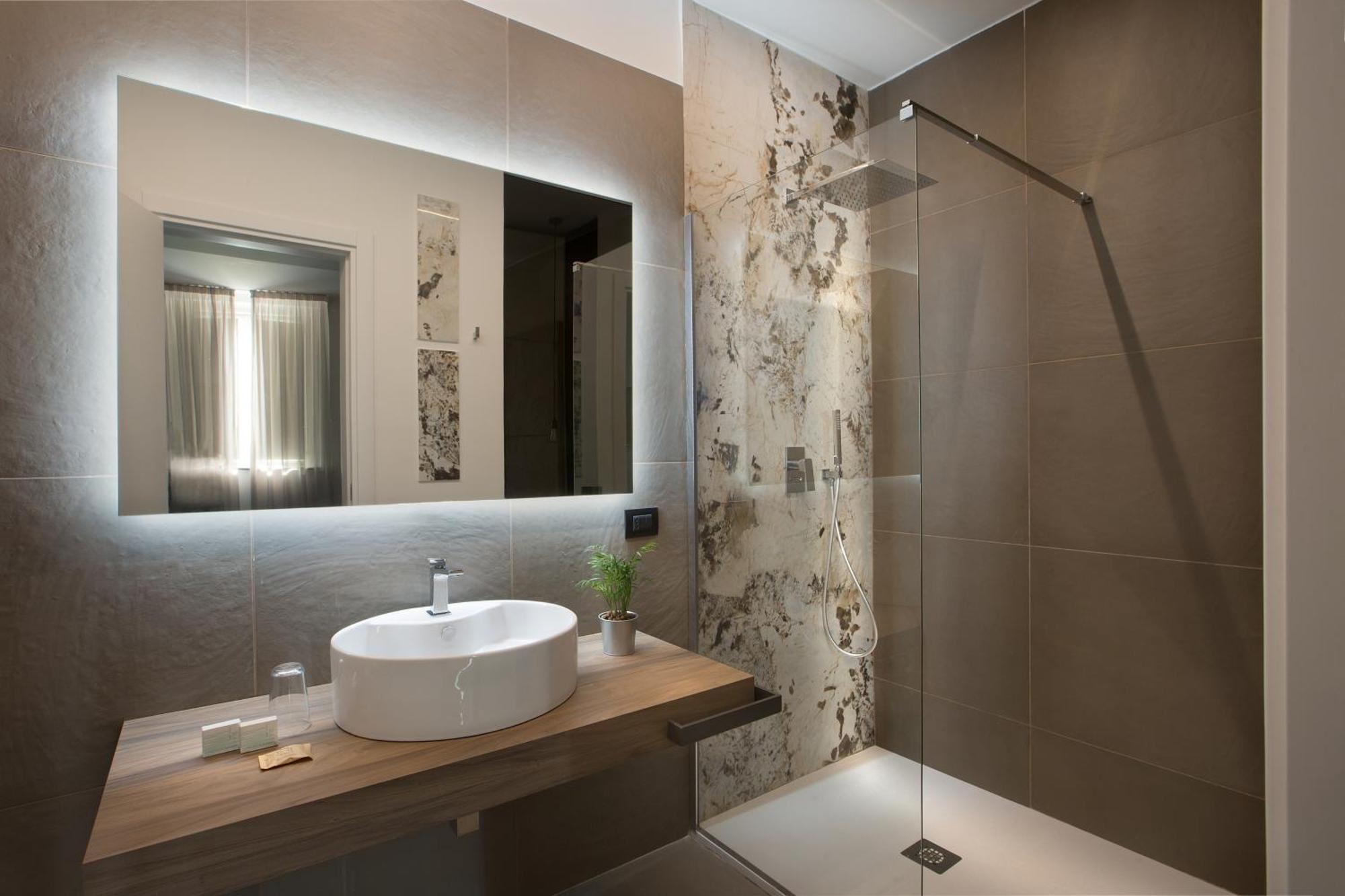Junior Suite,1551342664:JPEG