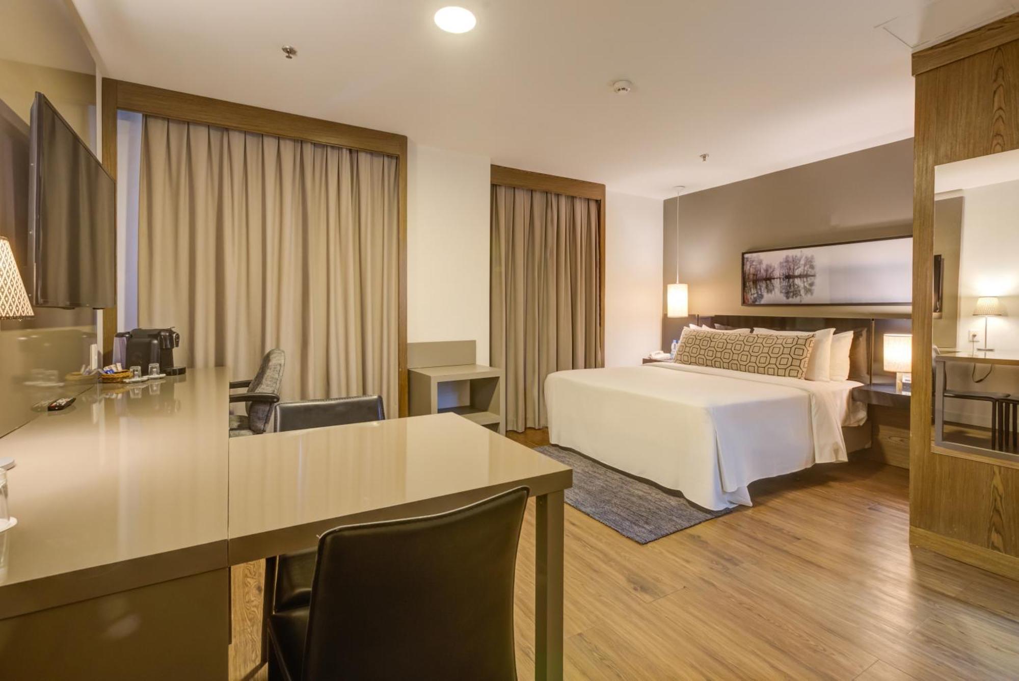 Premium Suite 1 Queen Bed Non Smoking