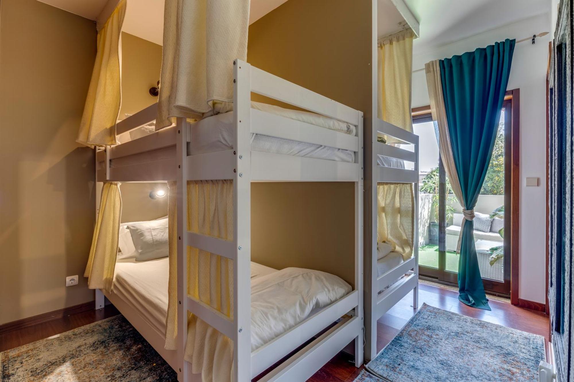Bed 4-Bed Dormitory Room,1552072381:JPEG