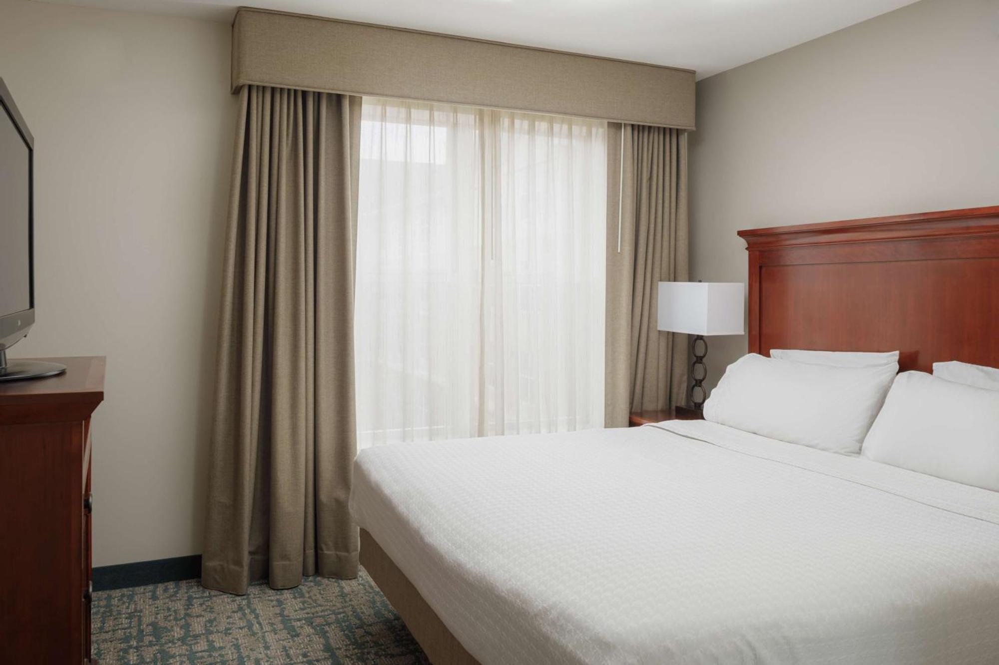 Two-Bedroom Apartment,1552122313:JPEG