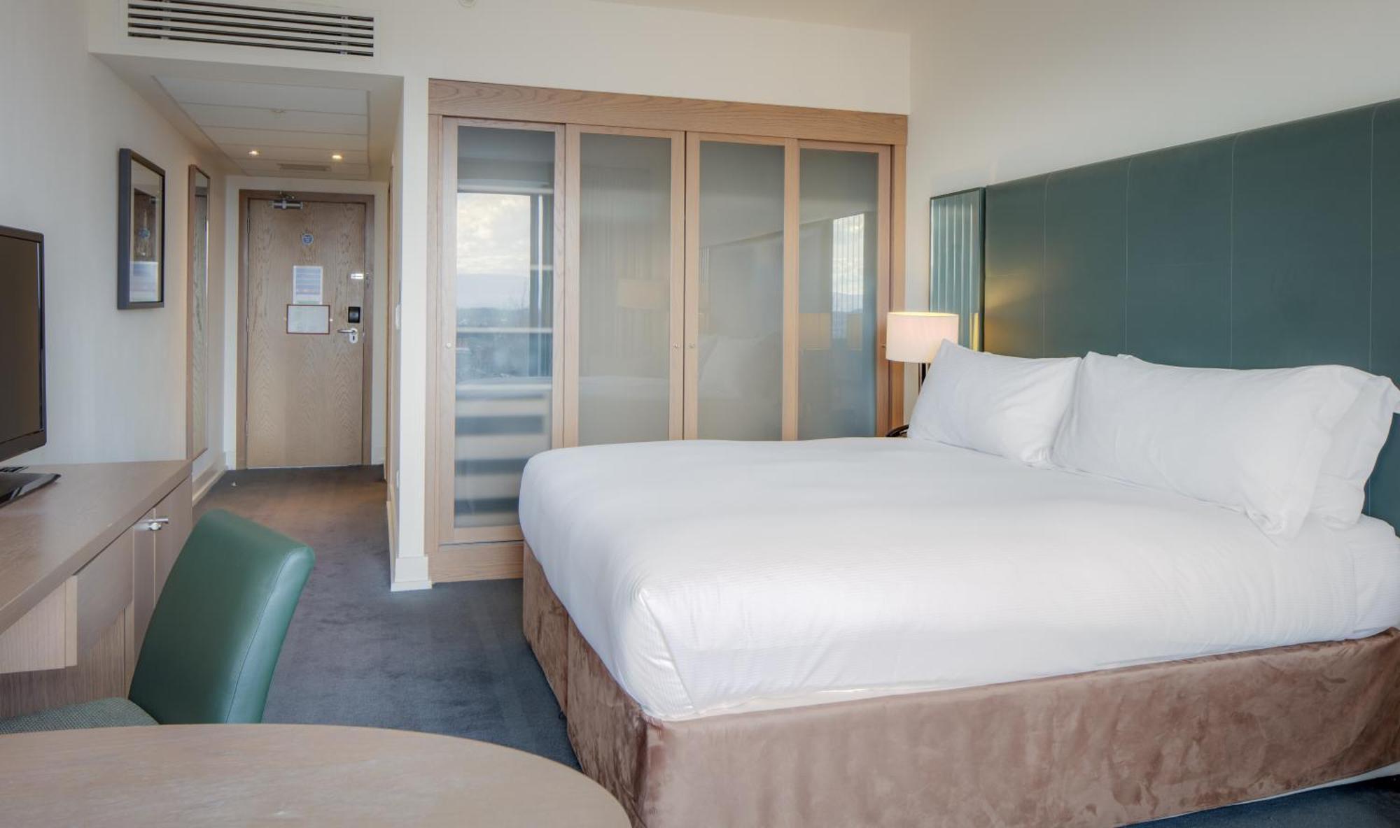 King Guest Room,1552504423:JPEG