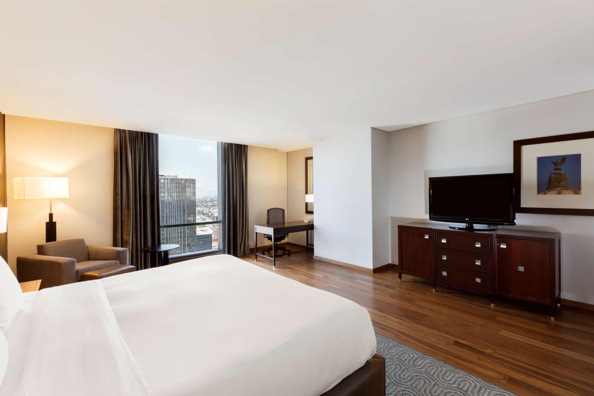 Habitación con cama extragrande - Adaptada para personas de movilidad reducida