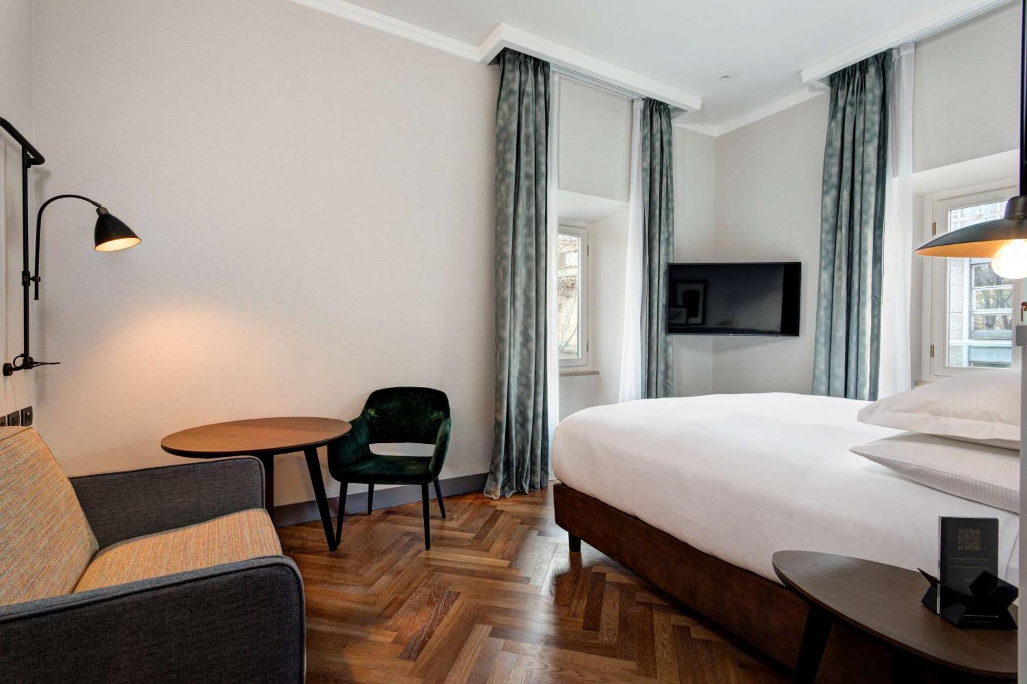 King Room - Mobility Access,1552474516:JPEG