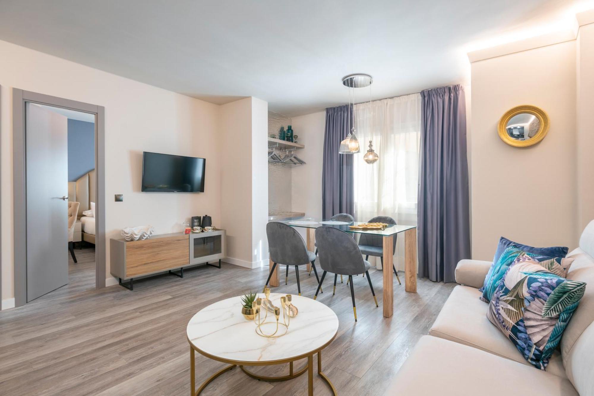 Deluxe Apartment Annex