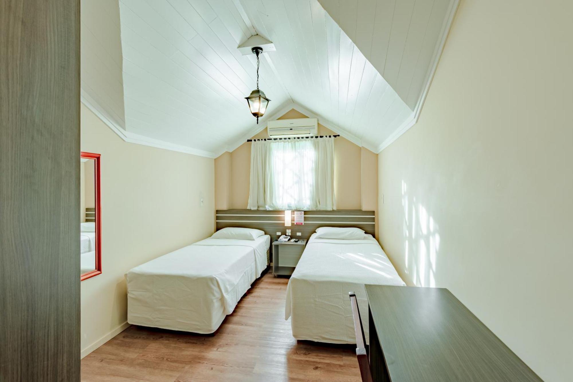 Deluxe Twin Room,1285609228:JPEG