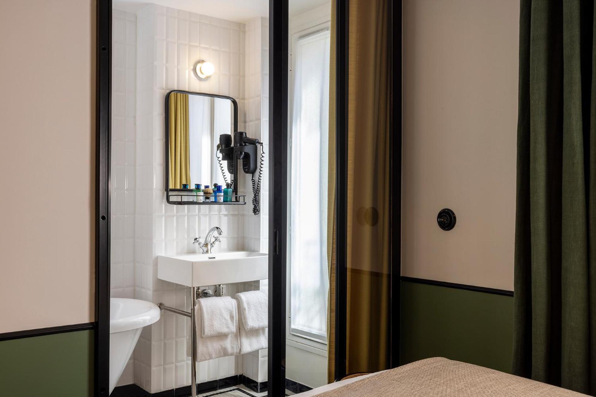 Superior Double Room Bath tub,1552813315:JPEG