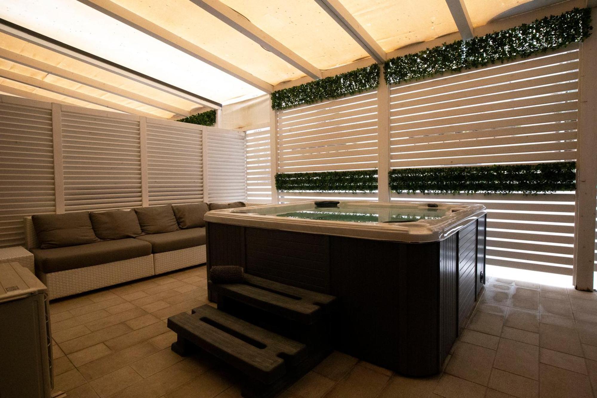 Junior Suite,1553226253:JPEG