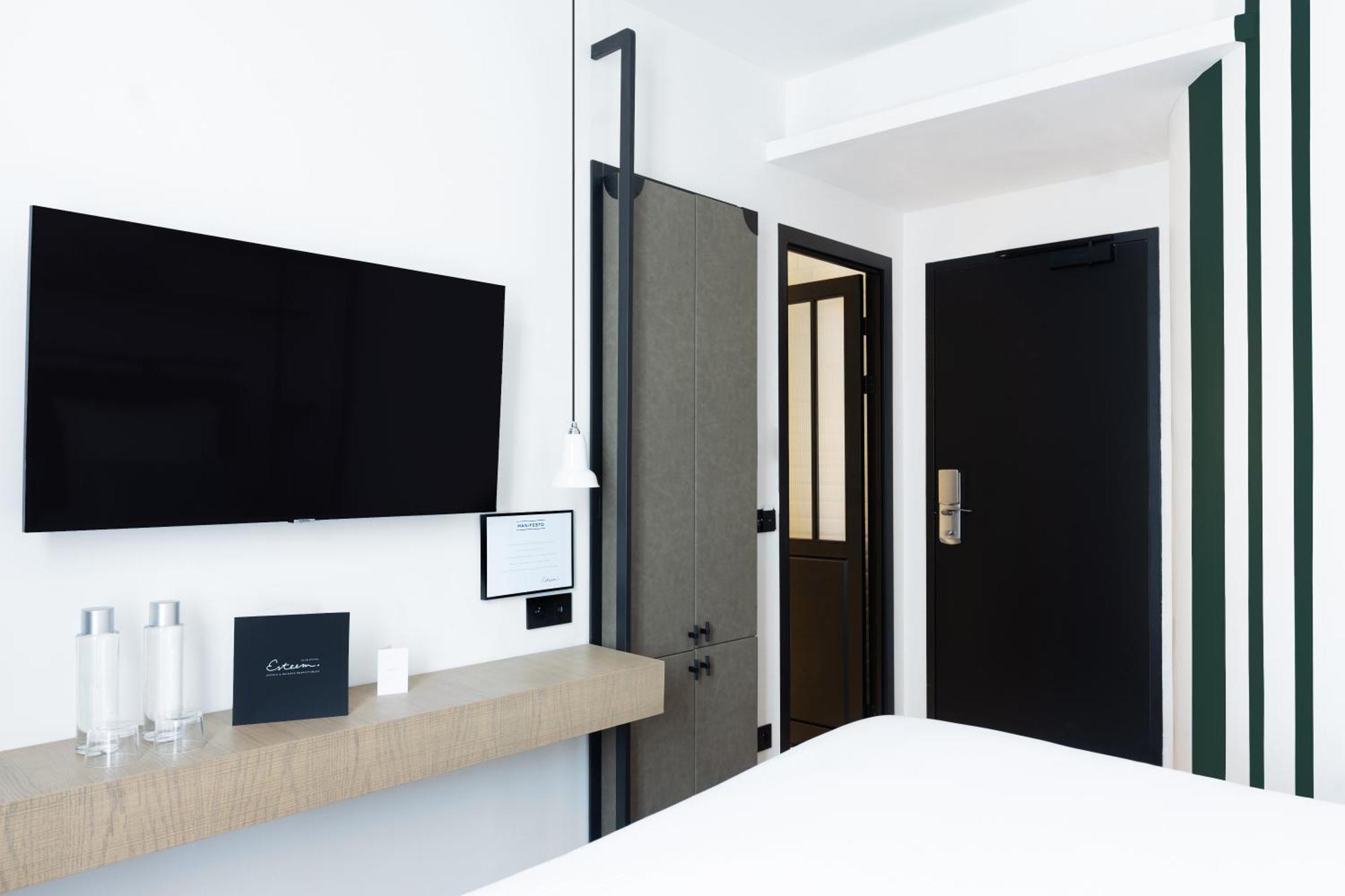 Double Room,1553583058:JPEG