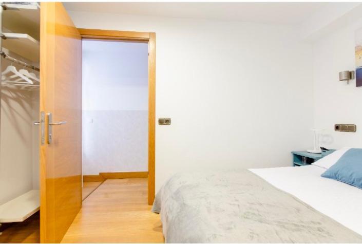 Double Room Private External Bathroom,1553664736:JPEG