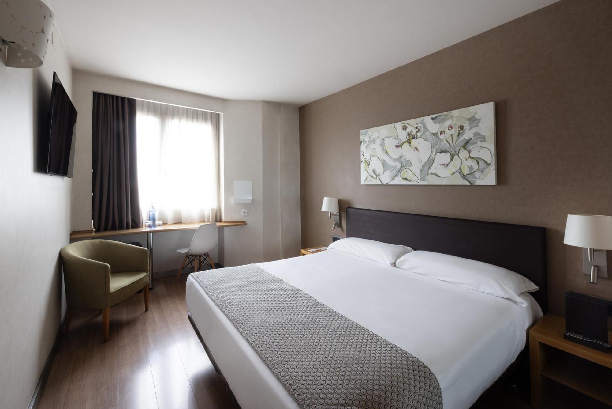 Double or Twin Room,1554120739:JPEG