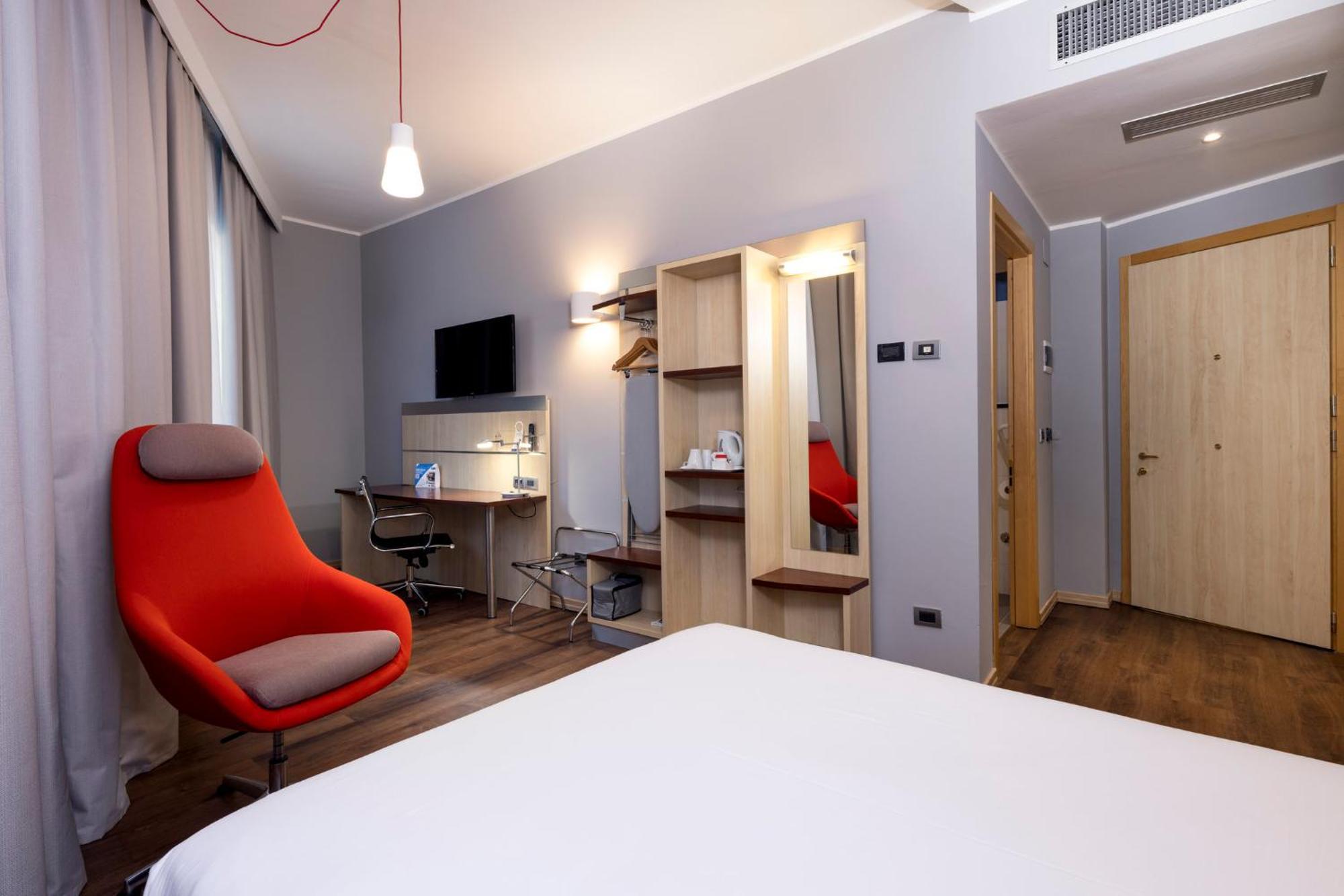 Standard Room,1554131443:JPEG