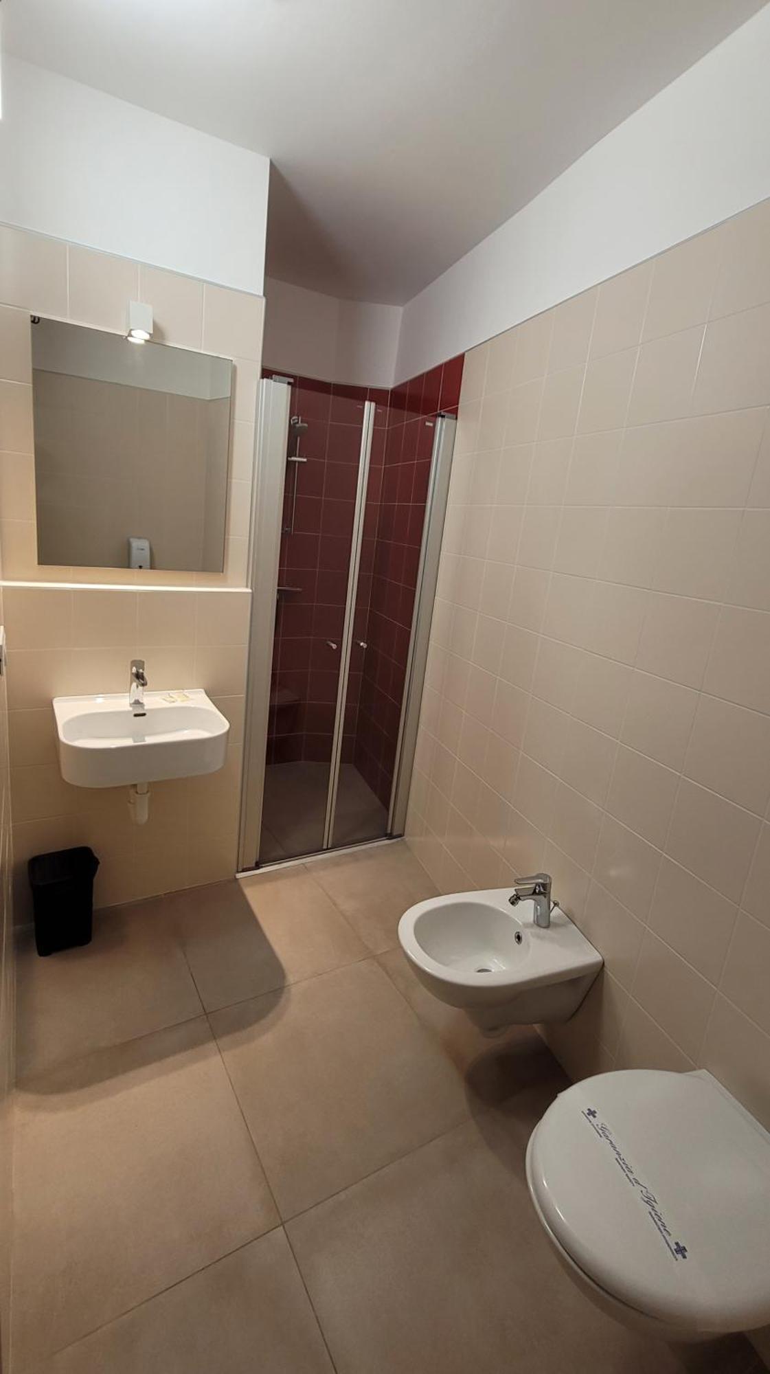 Quadruple Room Private External Bathroom,1590371096:JPEG