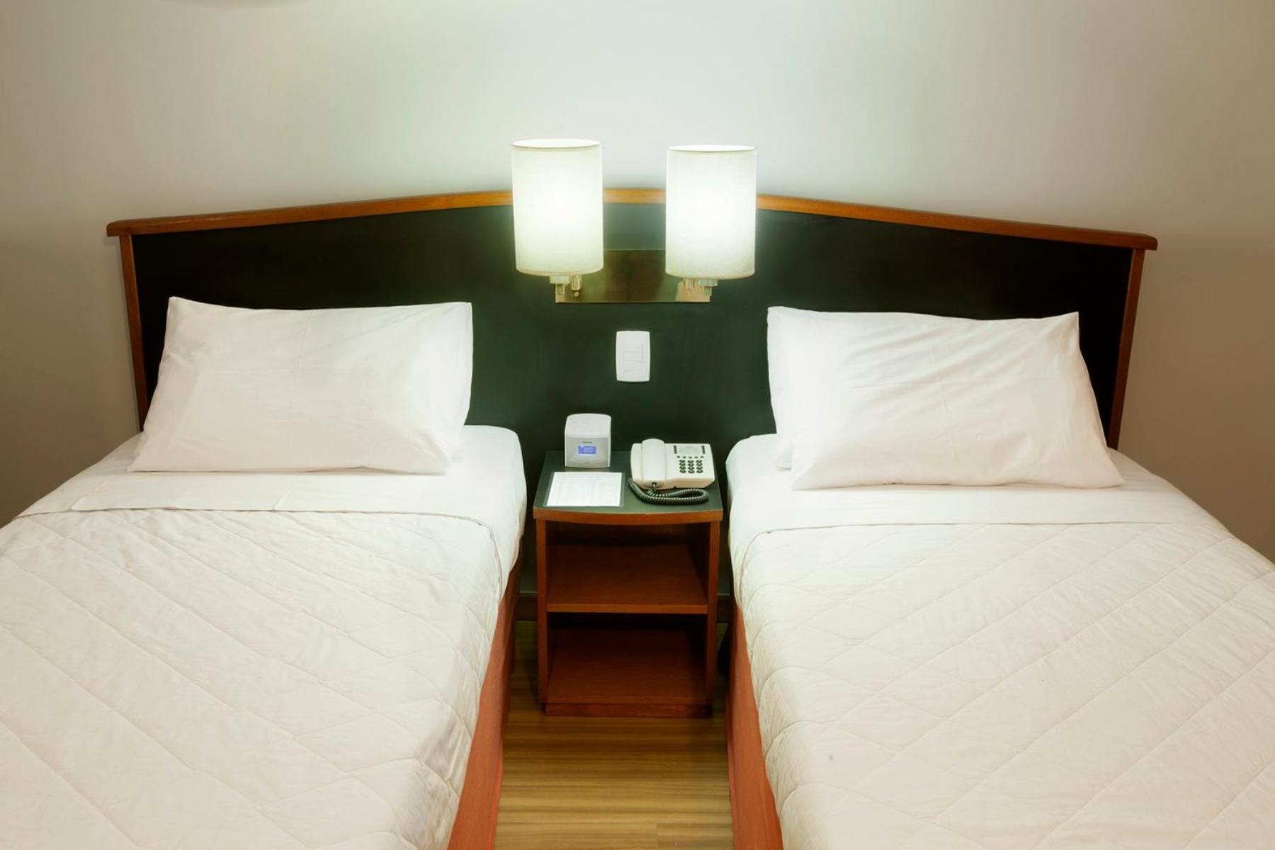 Twin Room,1554288808:JPEG