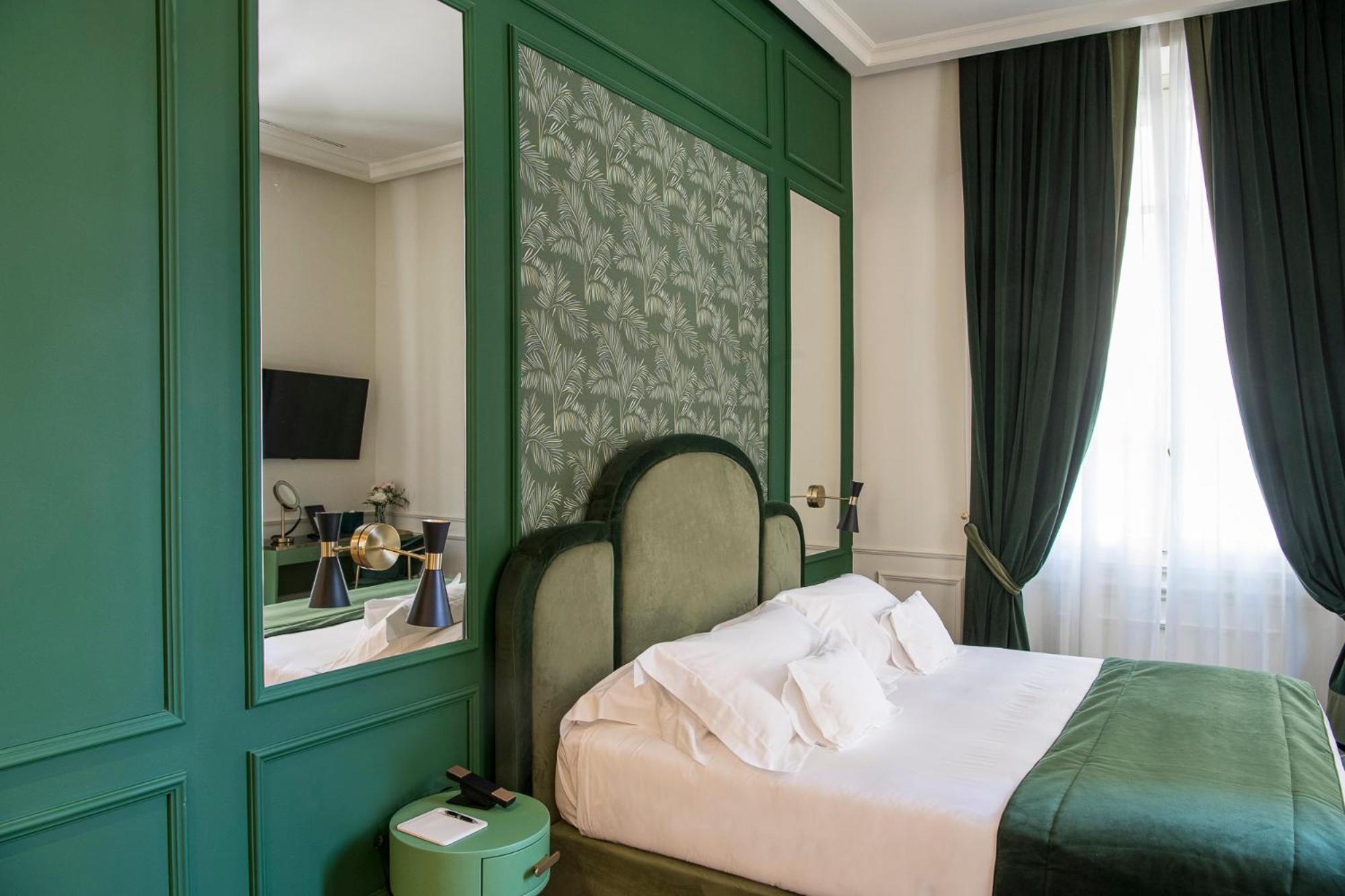 Deluxe Double Room,1554934702:JPEG