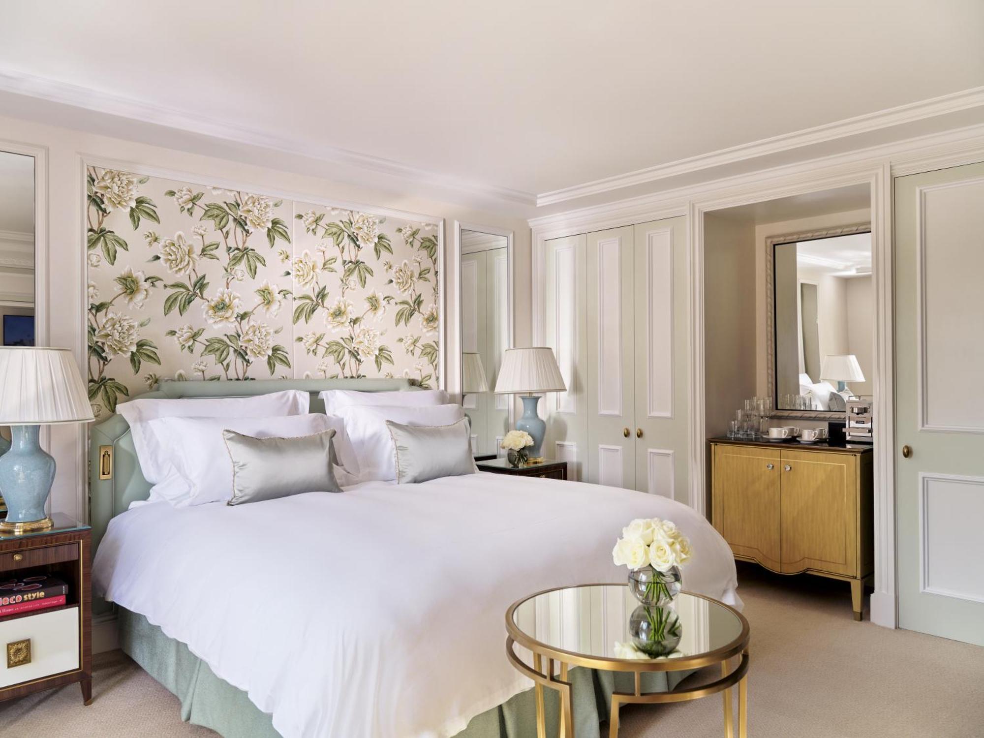 Deluxe King Room,1555025878:JPEG