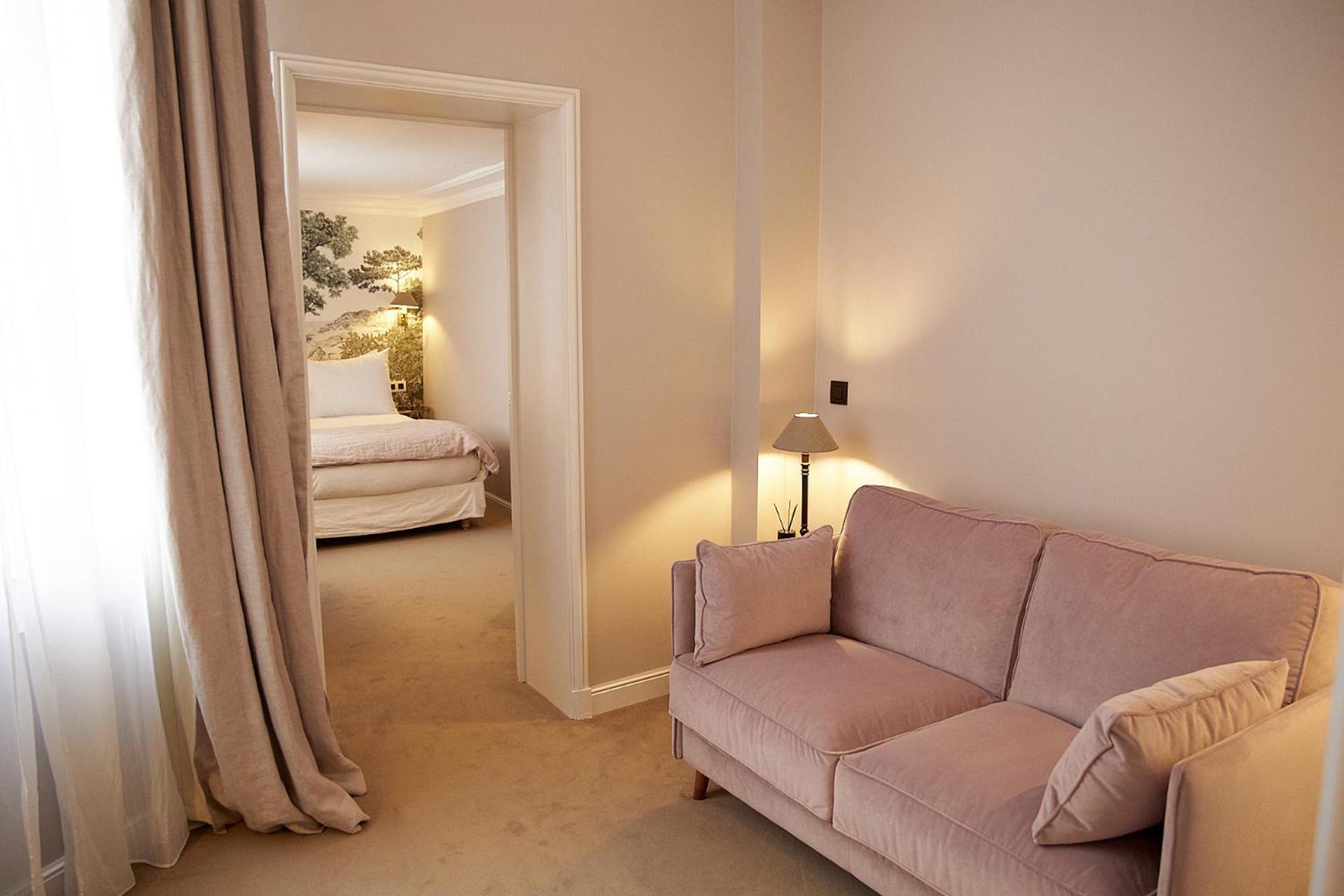 Junior Suite,1555794241:JPEG