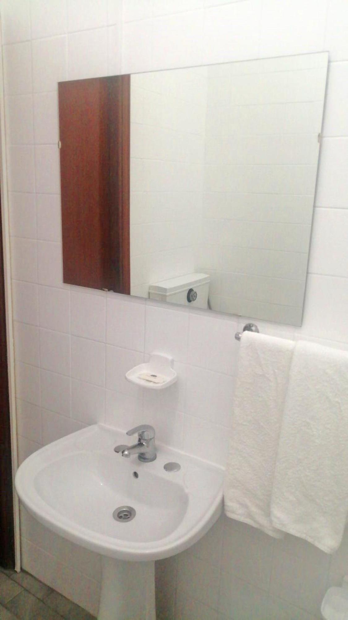 Triple Room,1556306842:JPEG