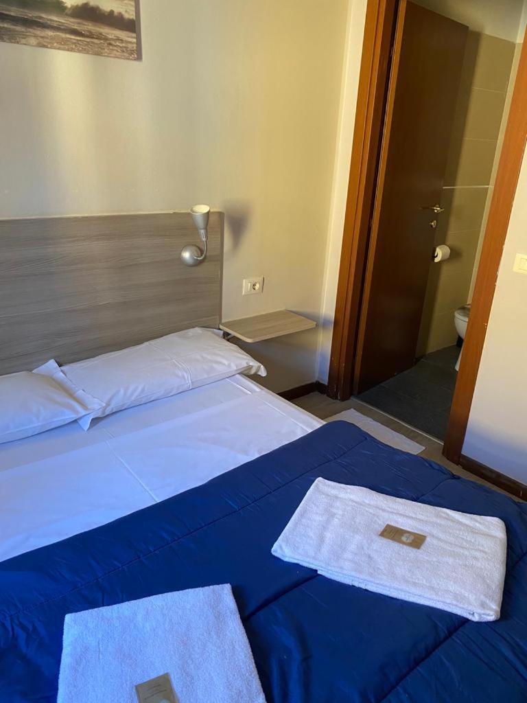 Double or Twin Room,1556365945:JPEG