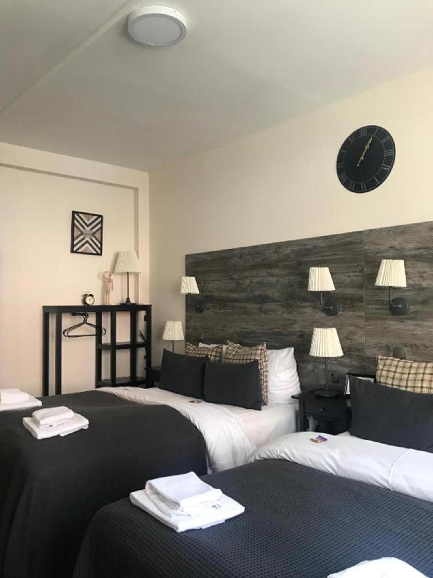 Quadruple Room,1556406244:JPEG