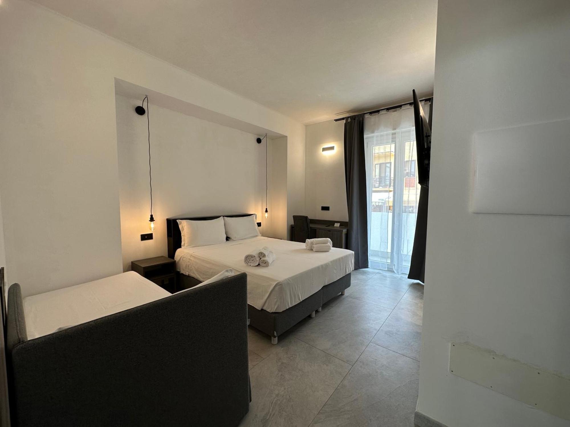 King Room,1556491738:JPEG