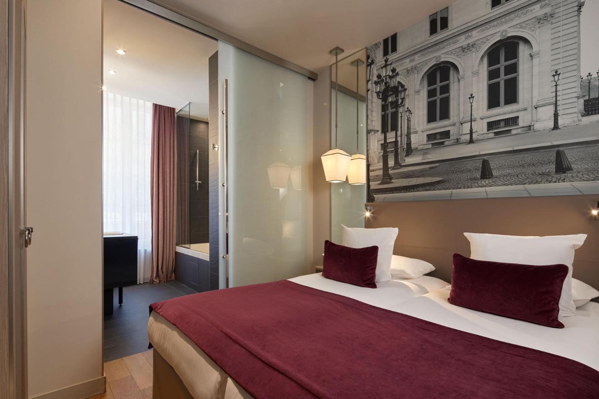 Two Rooms next to each other spa access