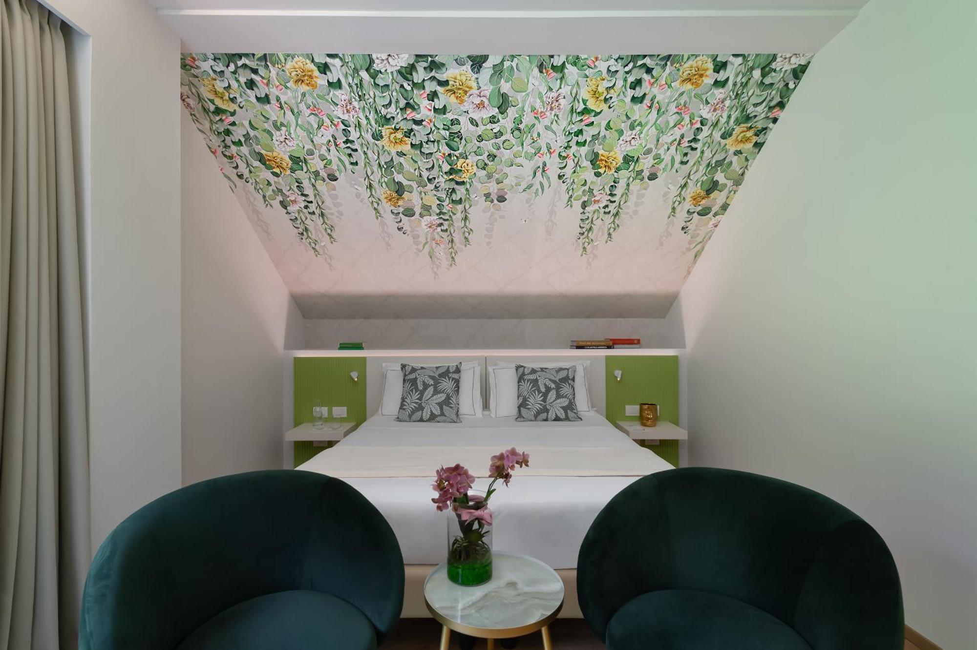 King Room,1710557954:JPEG