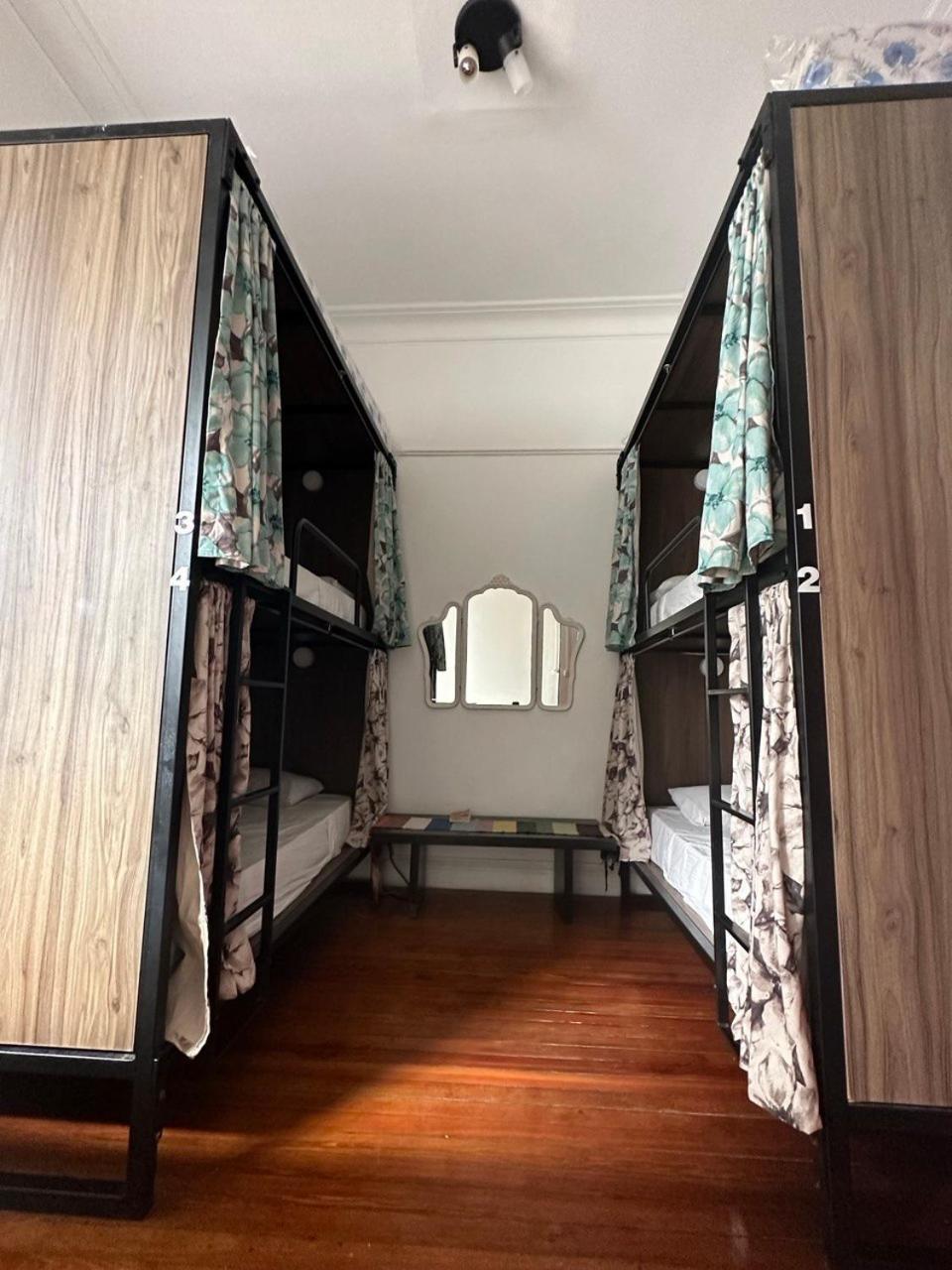 Single Bed Female Dormitory Room,1557903064:JPEG