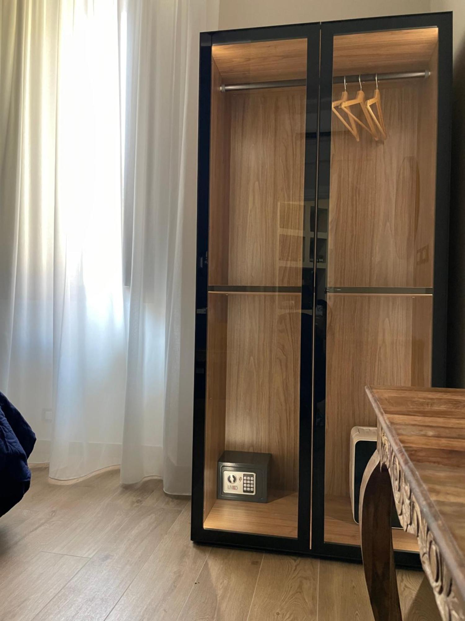 Double Room,1558104394:JPEG