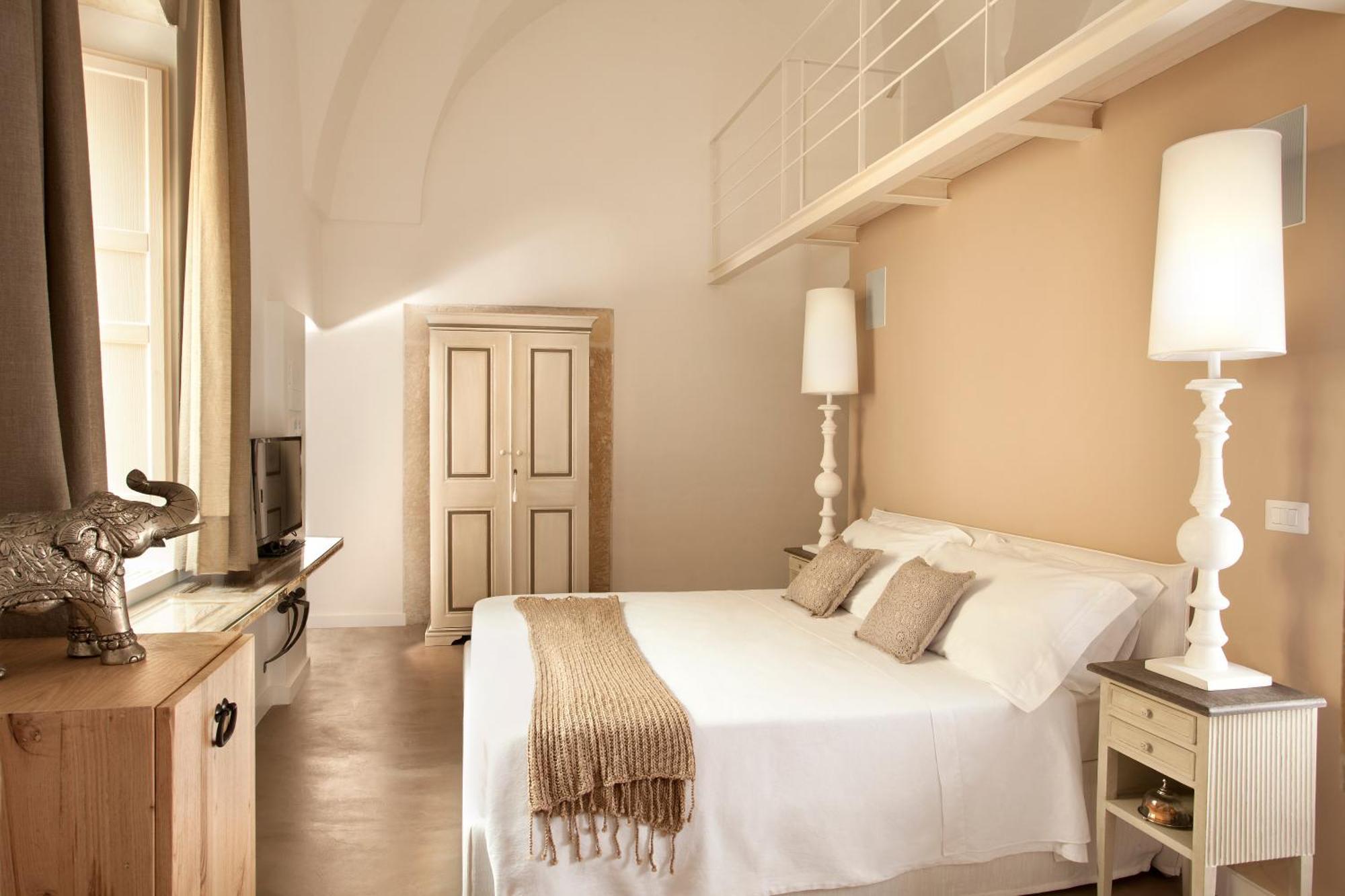Junior Suite,131536824:JPEG
